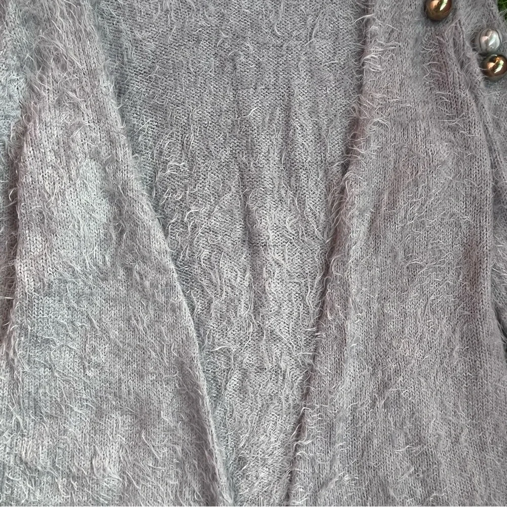 China fur shrug FIXED FIXED FIXED NO OFFERS PLZ❌ - Picture 8 of 8